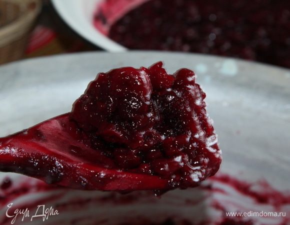 И это фото специально, чтобы показать густоту варенья.