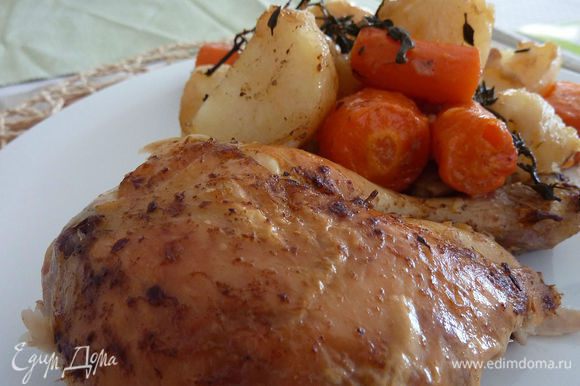 Рекомендую любителям курочки рецепт от ТатьянаS - Курица с морковью и картофелем . http://www.edimdoma.ru/retsepty/64781-kuritsa-s-morkovyu-i-kartofelem Овощи получаются очень вкусные и курочка сочная. Прекрасный обед или ужин без особых хлопот.
