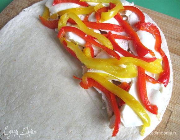 Затем очередь болгарских перцев.