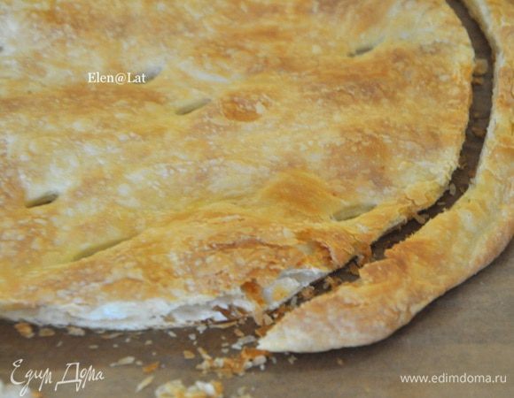 Вырезать круг диаметром 28 см