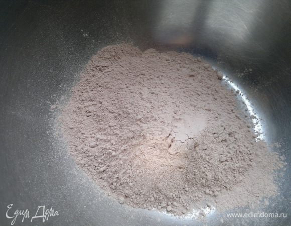 Берем крем шоколадный, сухую смесь. Дальше по инструкции.