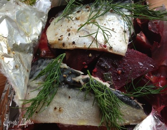 Вынимаем из духовки, разрезаем оберточные слои по центру, украшаем веточками укропа и тут же подаем прямо в фольге!!!.
Очень вкусно, ароматно, полезно!!!
Также этот способ приговления хорош и для барбекю. Для приготовления хватит минут 20. А еще конвертики можно заготовить заранее и они прекрасно будут храниться в холодильнике всю ночь.