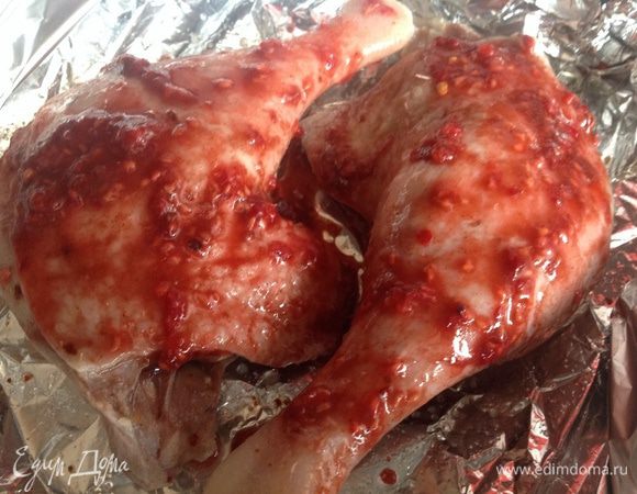 Оставьте 2 ч.л. глазури, остальной полейте утиные ножки. Выпекайте в духовке 20 минут.