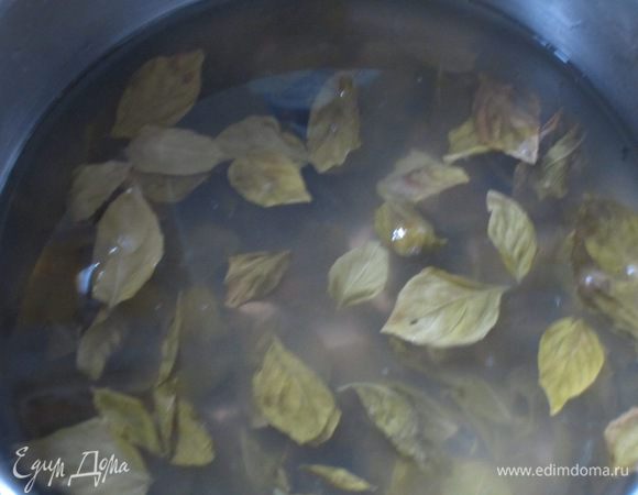 Накрыть крышкой и поставить настаиваться на 24 часа.