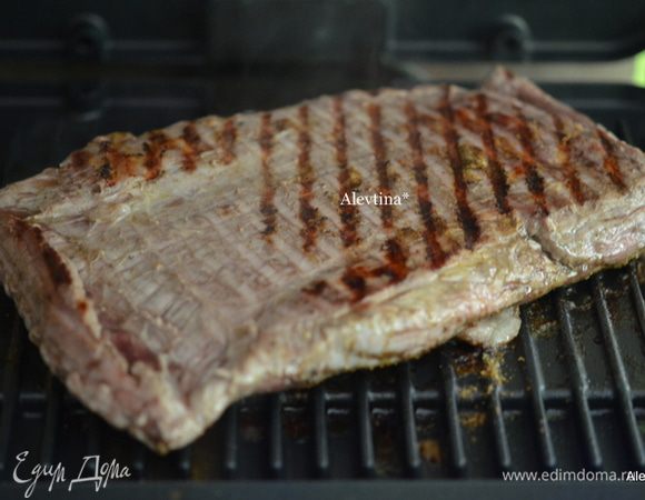 Приготовить в духовке или на гриле до готовности.
