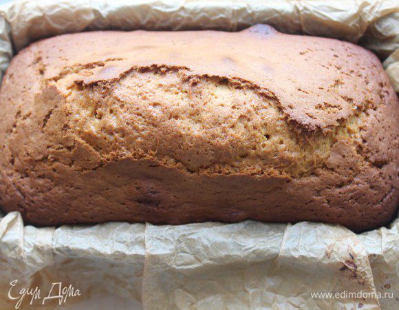 Выпекать при Т 180 градусов в течение 30-40 минут. Готовность проверять при помощи деревянной шпажки.