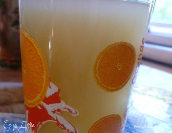 Квас готов. По желанию можно добавить еще немного сахара, на любителя.
Вкусно, полезно и натурально!