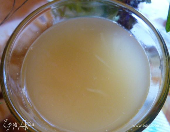 Употреблять квас перед поездкой за рулем не советую, градусы он имеет.