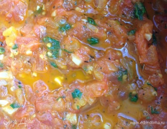 Затем добавим базилик и оливковое масло, поперчим и при необходимости еще посолим. Соус готов!!!