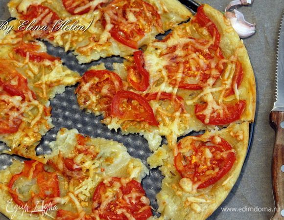 Вкус хрустящей картофельной корочки, с чесночком и томатами- это что-то! Можно подать к супу, а можно как самостоятельное блюдо! Пробуйте! Приятного аппетита!