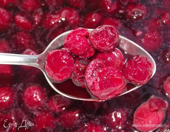 Вот такое количество сиропа у меня получилось с 500 гр сахара. 