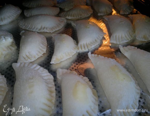 Ставим лист в разогретую до 175*С духовку на 30-40 минут. Посматриваем, чтобы не подгорели.