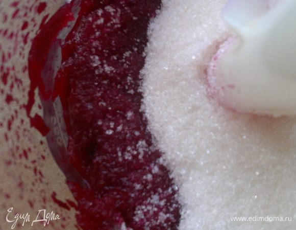 В блендере измельчить ее до состояния пюре. 