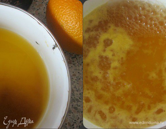 Делаем пропитку:
Их большого апельсина выдать сок.
Сок смешать с сахаром и довести до кипения.
Проварить 5-7 минут, до небольшого загустения.