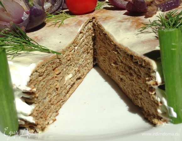 А вот и разрез.  
Получается очень нежный тортик с легким и вкуснейшим кремом, который не отразится на фигуре.
А еще он придется по нраву даже самым ярым нелюбителям печени....
