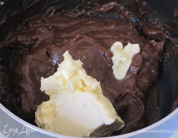 Остудить, добавить масло комнатной температуры.