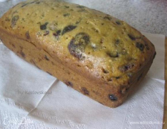 Дать остыть в форме 5-7 минут.
Извлечь из формы, дать кексу полностью остыть.