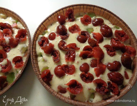 Слой вишни.