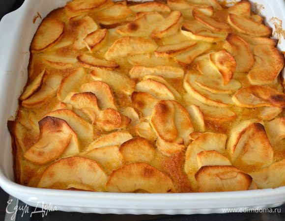 Выпекать в разогретой духовке 35-40 минут... до золотистой корочки.