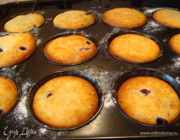 Выпекать в разогретой духовке 180 гр. 20-25 минут.