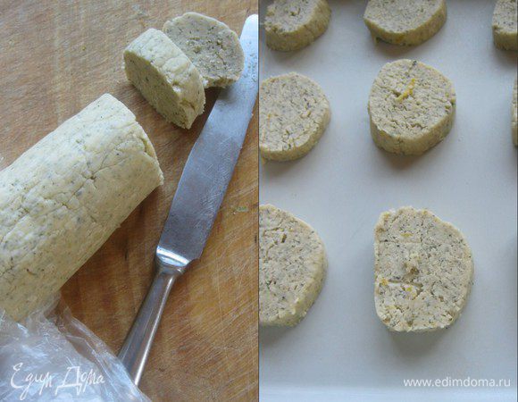 Разогреть духовку, до 180 С.
Нарезать колбаску на шайбы, толщиной 6-7 мм.
Выложить на противень. выстеленный п.бумагой или в формы.
Выпекать 15-20 минут.
