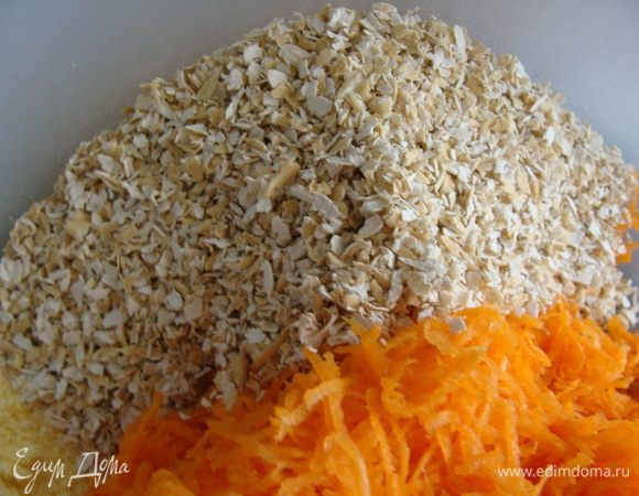 Добавить отруби. Я брала овсяные, после выпекания они не чувствуются на зубах.