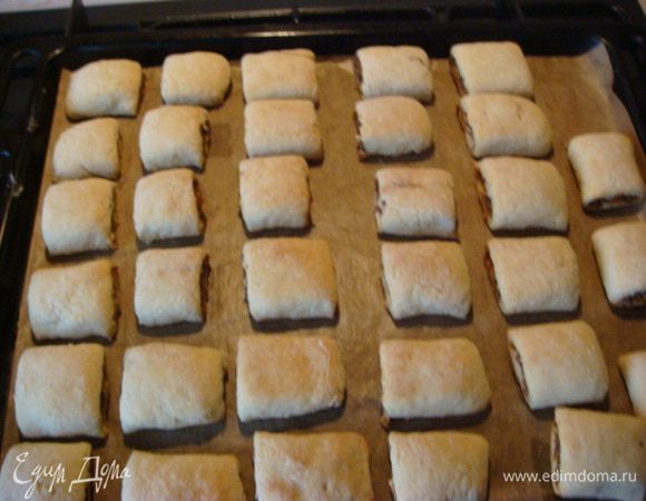  И в разогретую духовку при температуре 180, выпекаем 15 мин.