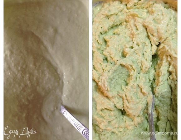 По мере замерзания несколько раз тщательно размять мороженое вилкой для избежания кристаллизации. 
Дождаться необходимой консистенции и можно наслаждаться!!!!
Почему-то именно это мороженое у меня застывает дольше всех. Приблизительно 8 часов. Хотя остальным сливочным достаточно 5-6. Вы смотрите по своей морозильной камере.