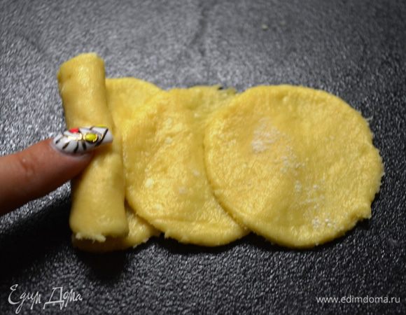 Завернуть рулетиком.