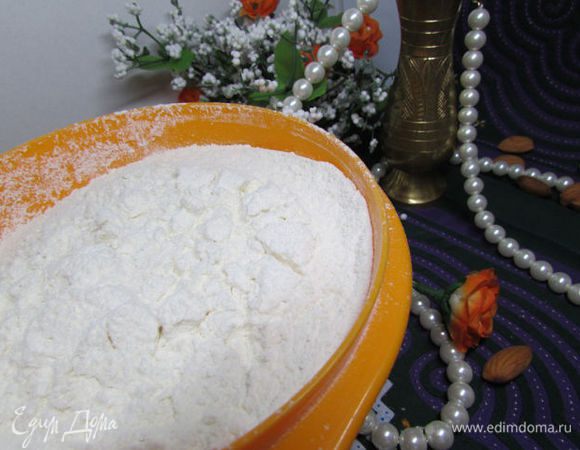 Просеять муку.