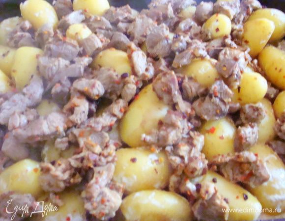 Закрыть форму фольгой, запекать примерно 1 час при 200, потом убрать фольгу и оставить в духовке еще минут на 15.