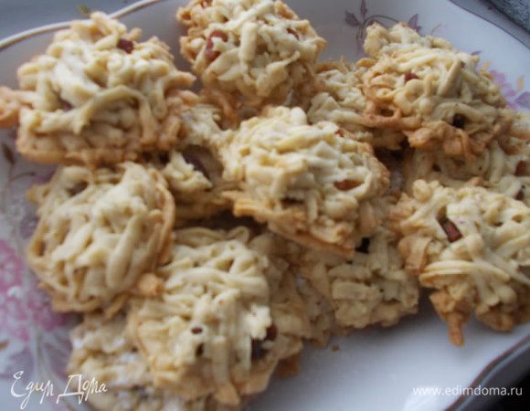 Печенько получается очень вкусное и ароматное,приятного аппетита!!!!