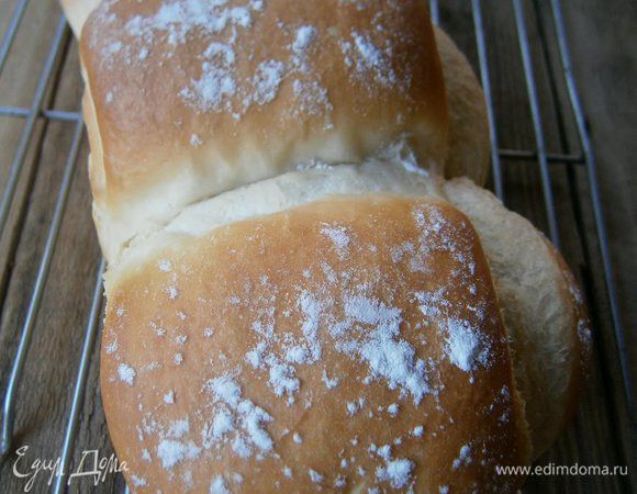 Выпекать 35 минут при t 190С с паром. Готовый хлеб остудить на решетке.