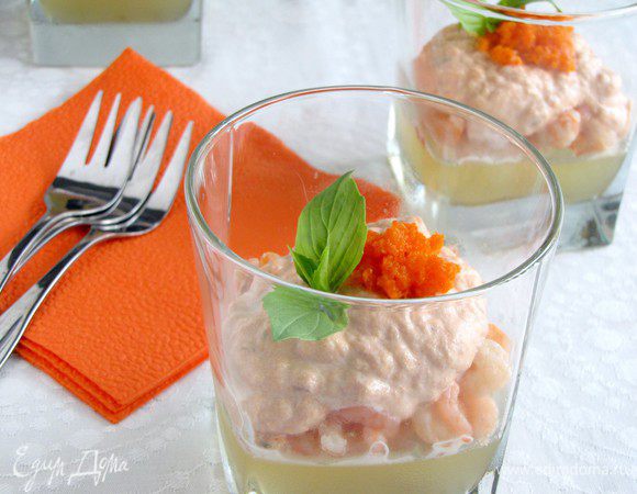 Украсить зеленью, например тимьяном или базиликом. По желанию  можно также  украсить  любой икрой. У меня была икра сига.