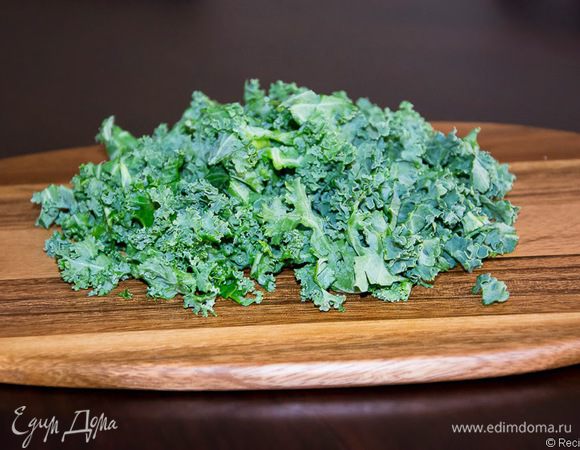 Нарезаем кейл.