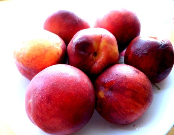 Нектарины берём любые,подойдут даже жёсткие!