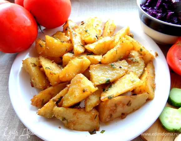 Накладываем от души большую порцию в тарелку...