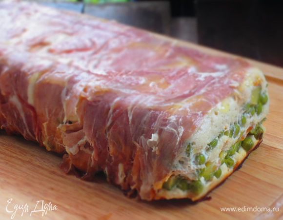 Террин поставить в форму большего размера, наполненную наполовину водой.Выпекать в разогретой до 160 °С духовке 80 минут.Остудить до комнатной температуры и поставить в холодильник на 5-6 часов.