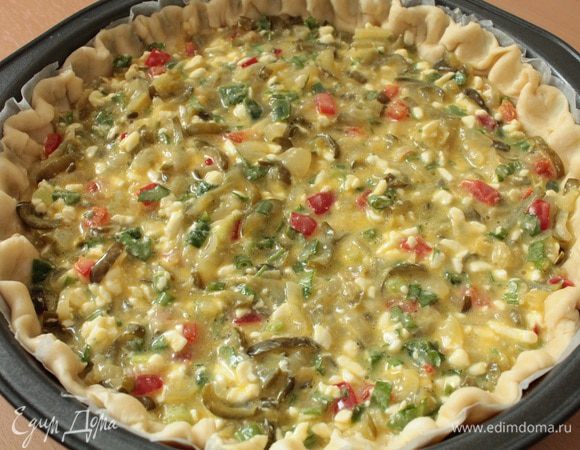 Равномерно распределить начинку.