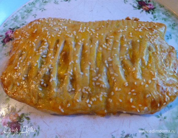 Выпекать в горячей духовке при 180 градусах 20 минут и при 200 градусах 5 минут.