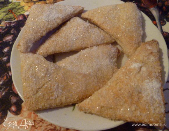 Выпекать в горячей духовке при 180 градусах 25 минут до золотистого цвета.
И вот такое печенье у меня получилось.