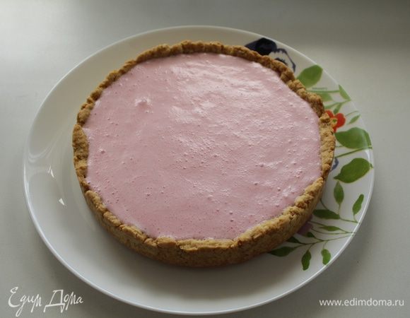 Залить в песочные основы и охладить.
