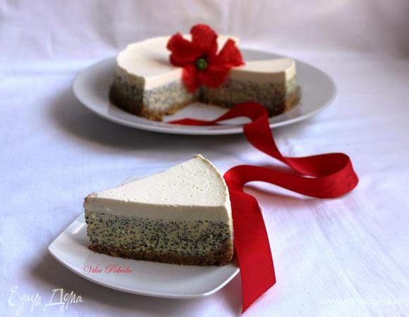 И наслаждаемся кусочком вкусного и нежного десерта.