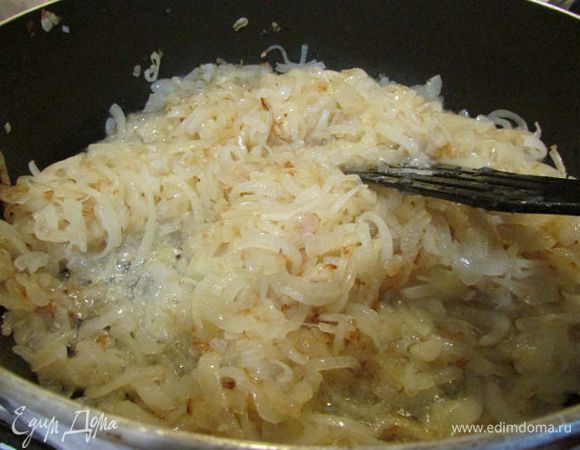 И потушить на растительном масле. 