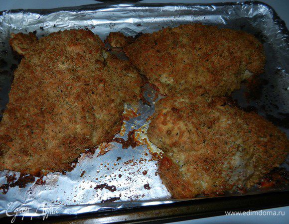 Выпекать при температуре 180-190 гр. С в течение 25-30 минут до готовности. (У меня были ну уж очень большие куриные грудки 3 шт. , не удивляйтесь, что не 6. ))))))))