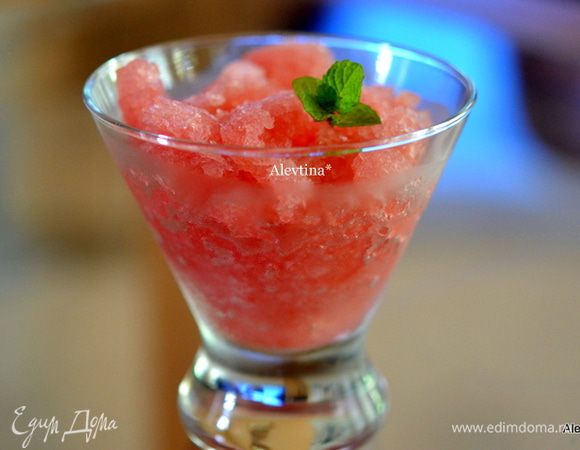 Достанем из морозильника и раскладываем по бокалам. Наслаждаемся.
