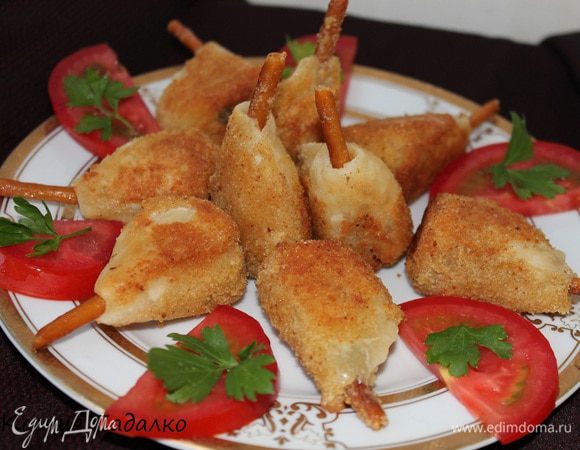 Подаем горячими, теплыми или холодными с любимым соусом или аджикой. Приятного аппетита!