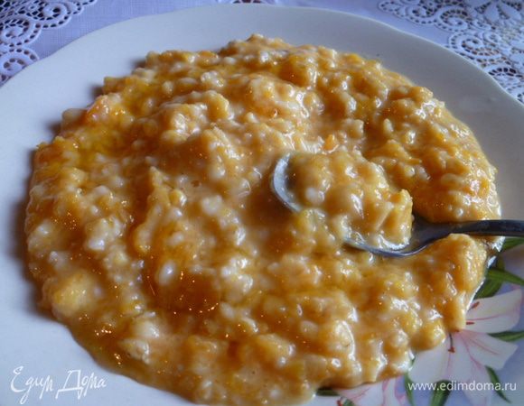 Для меня сладости достаточно, а вот для маленькой сладкоежки я в тарелку добавила 1 чайную ложку меда.
Приятного аппетита!