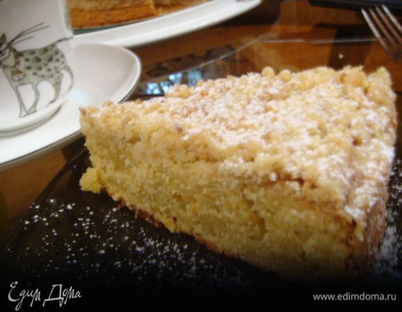 Насколько я все время угадываю ингредиенты в блюде, но тут я бы сказала что пирог лимонный (нежнее лимонного))), но его готовила я сама и это сливы!!!придали такой аромат.
Приятного Аппетита!!!