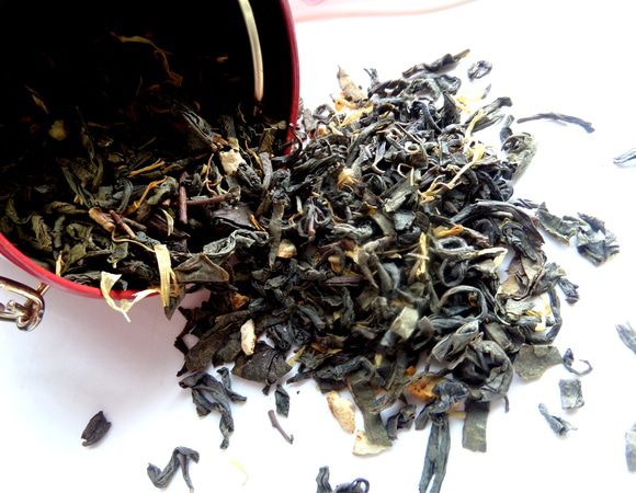 Чай у меня с натуральной добавкой из апельсинов,с кусочками.